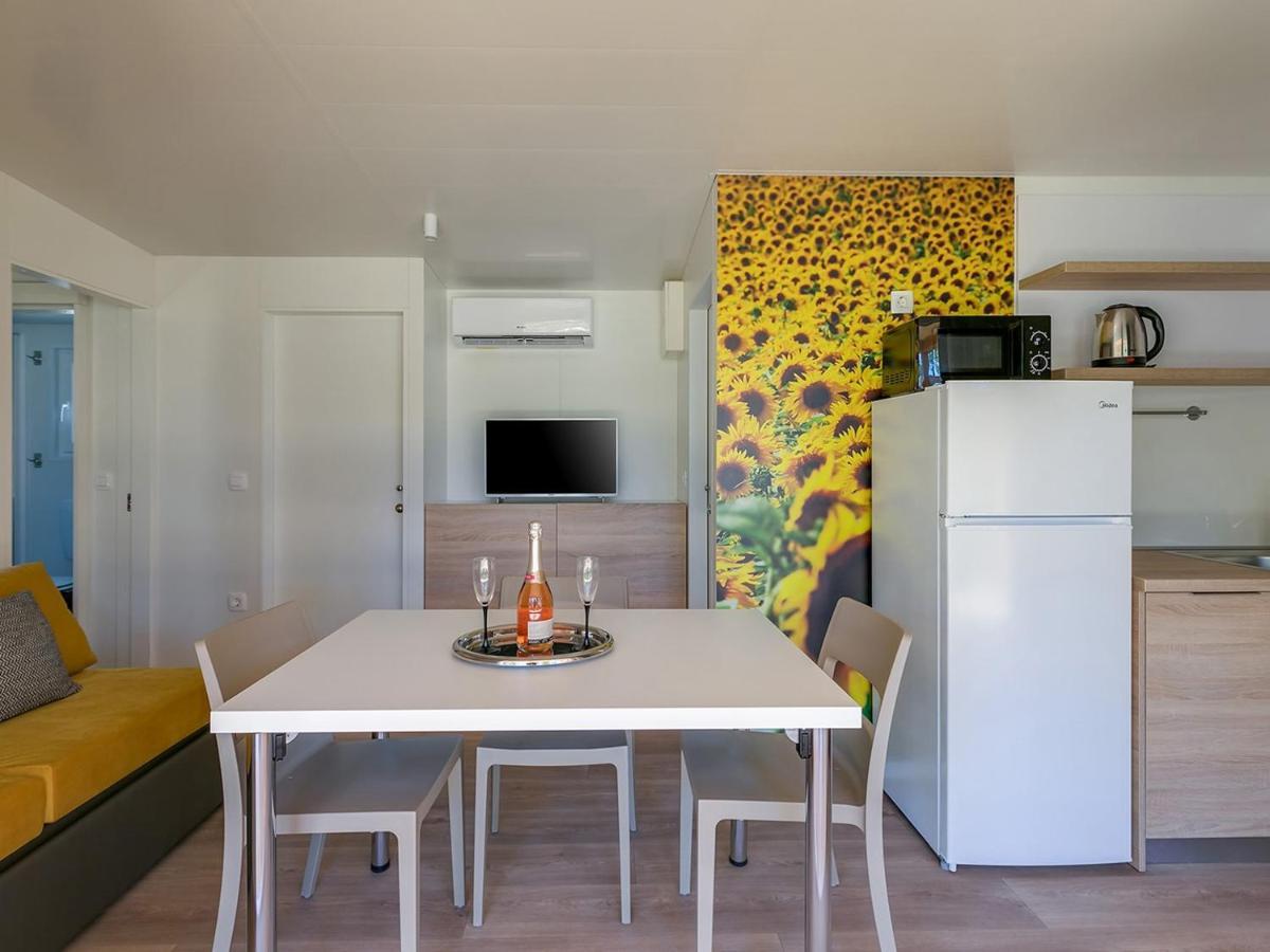 Adriamar Mobile Homes In Camping Park Umag Exterior foto